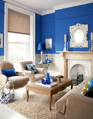amenajare-living-stil-clasic-decor-pereti-albastru-culoarea-anului-2014