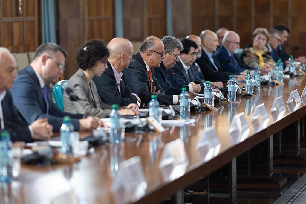 IMM România: În programul de guvernare nu există un capitol dedicat întreprinderilor mici și mijlocii. Măsurile propuse noului premier