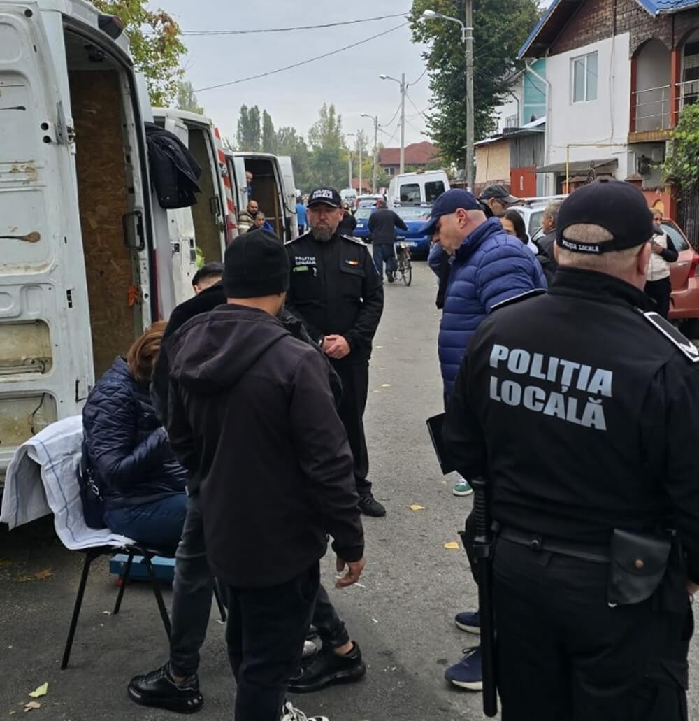 Amenzi pe bandă rulantă, în Oborul Ploiești. Vânzătorii ambulanți, obligați să elibereze trotuarele