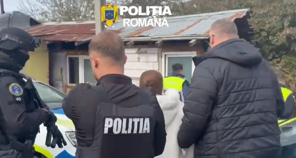 O suspectă de furt și tâlhărie, căutată de mai multe zile de polițiștii ploieșteni, a fost prinsă cu ajutorul cetățenilor - VIDEO LINK