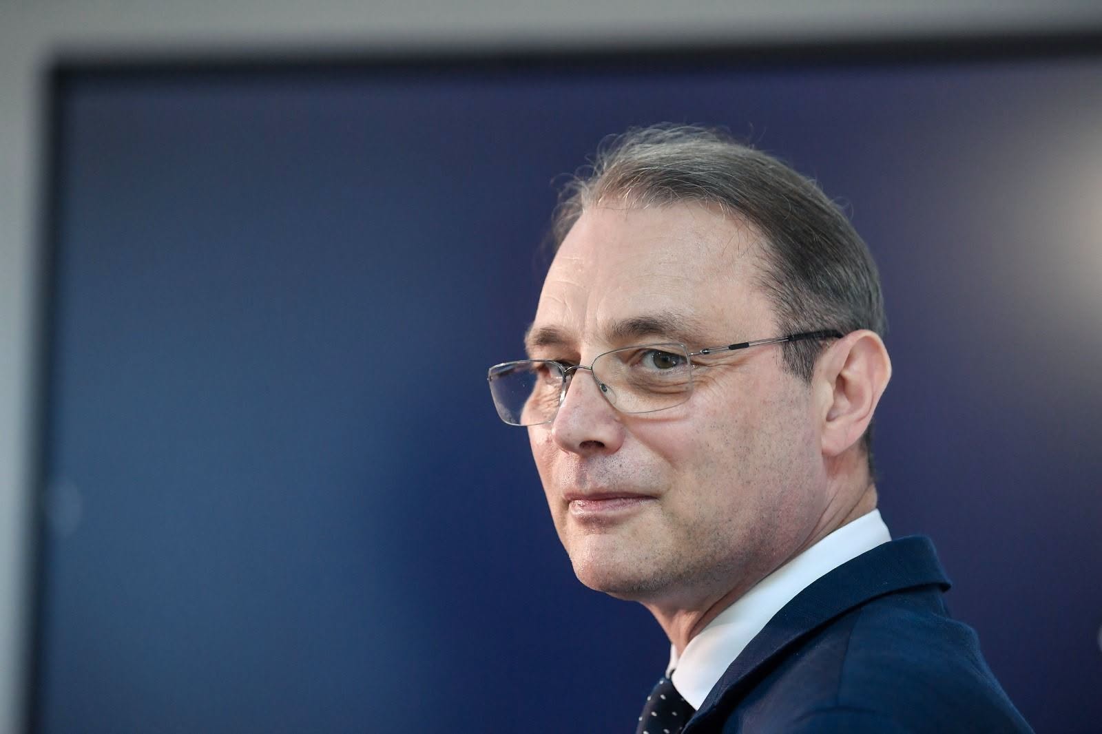 Guvernul Niculescu a primit votul de încredere al Camerelor reunite ale Parlamentului: „Ne apucăm de treabă de azi. România nu mai poate să aștepte”