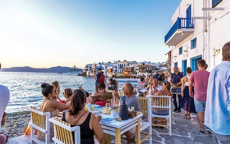 bani, vacante strainatate, euro, calatorii, deficitul, turism, 